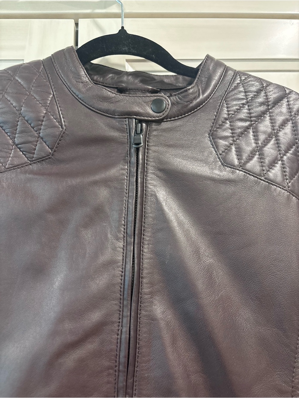 Danier women’s genuine leather moto jacket dark eggplant purple quilted zip S - Picture 4 of 13
